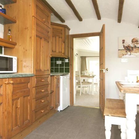 Bwthyn Bach Holiday Cottage Бэйла Экстерьер фото