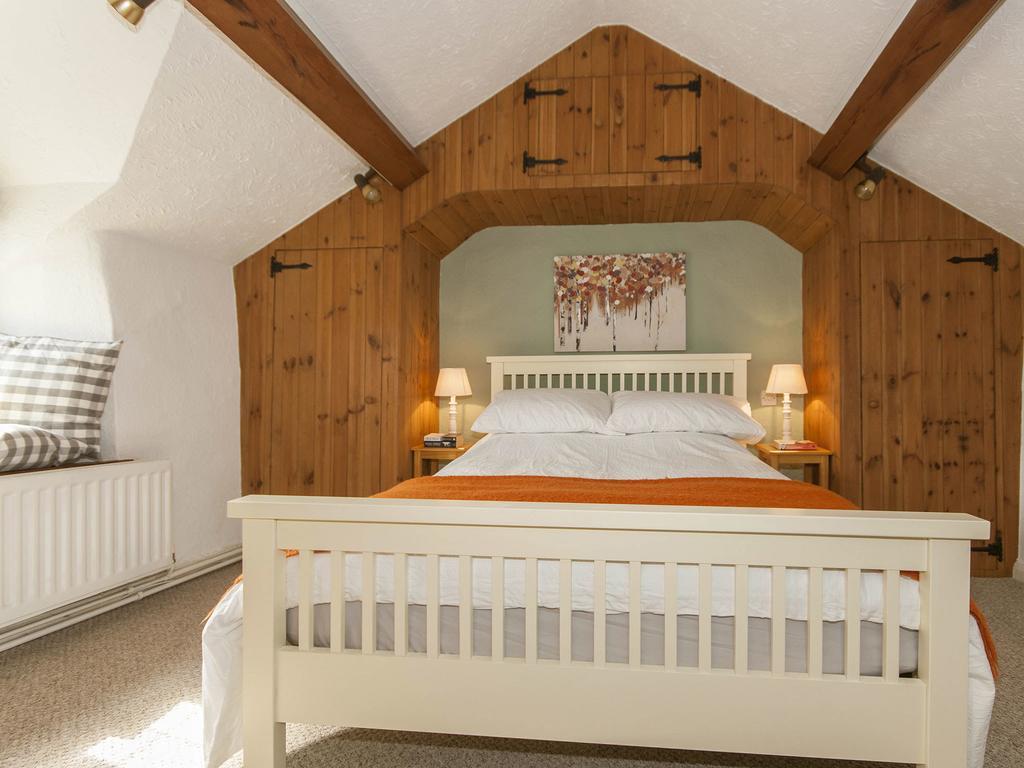 Bwthyn Bach Holiday Cottage Бэйла Номер фото
